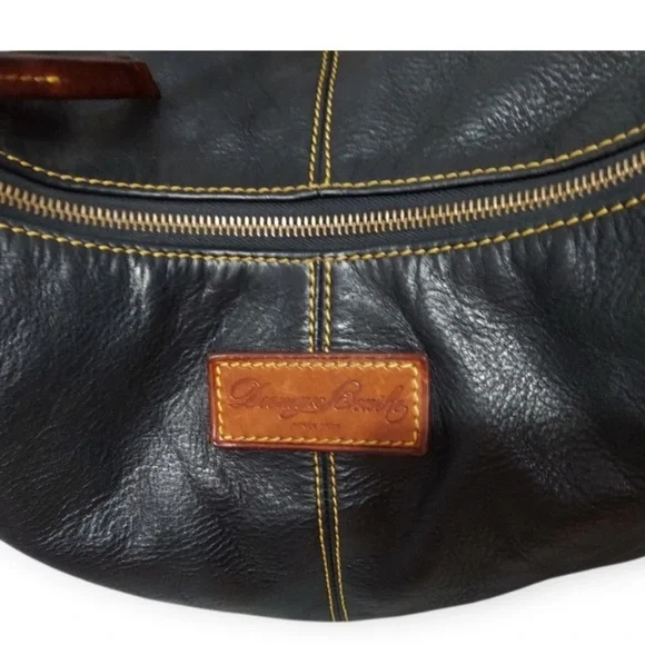 Dooney & Bourke Black Leather Shoulder Bag with Brown Trim - Picture 4 of 9